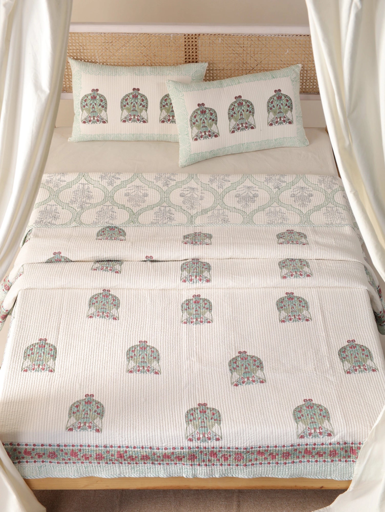 Mugal Print Cotton Soft Quilt Blanket King bed Size Cover up Quilt Blanket Throw Big Size Quilt Very Soft Natural Quilt Next day Dispatch
