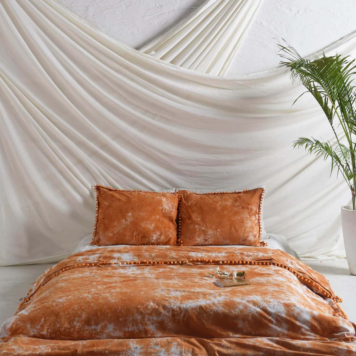 Rust Orange Tie Dye Bedsheets with Pillow Covers Main image