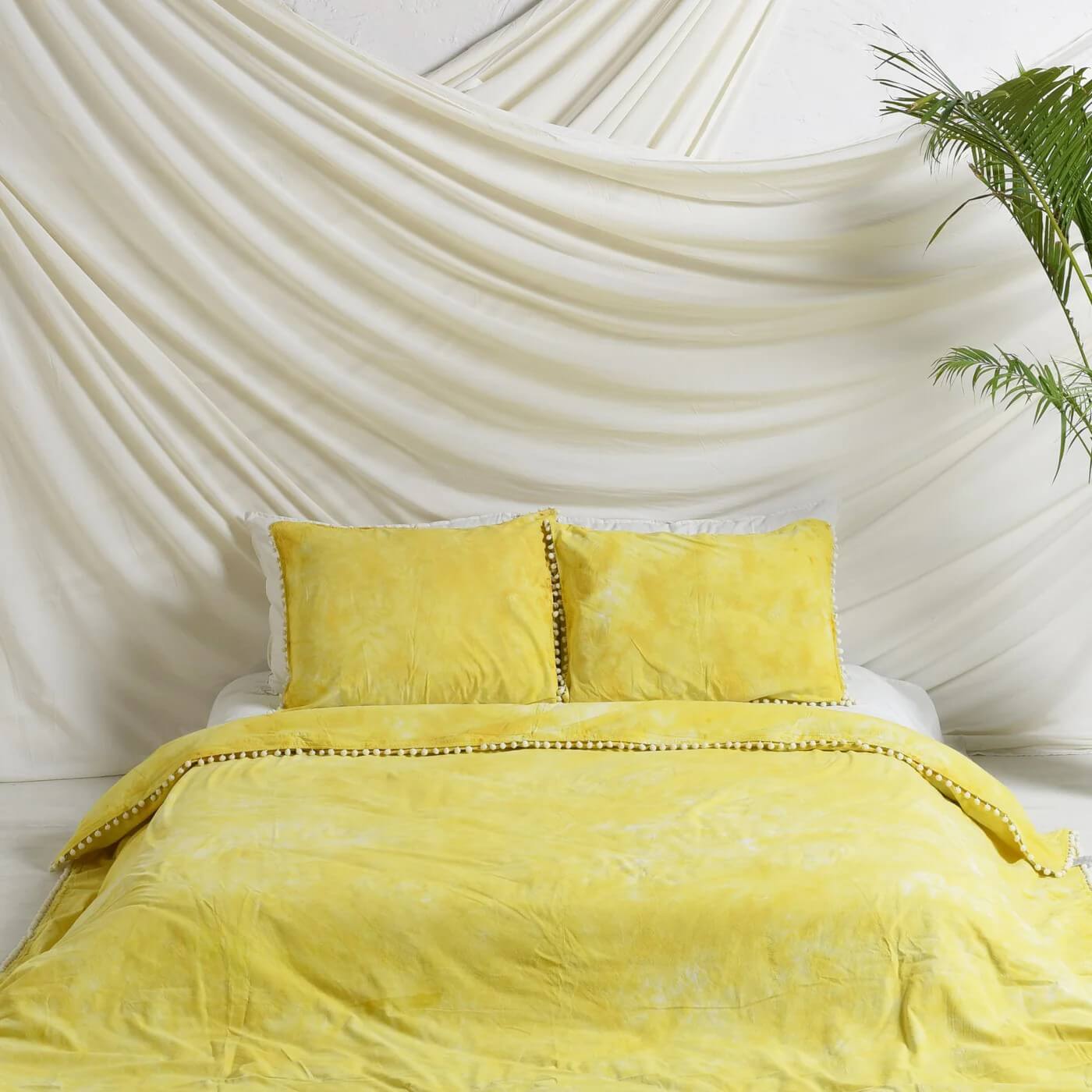 Yellow Tie Dye Bedsheets with Pillow Covers Main image
